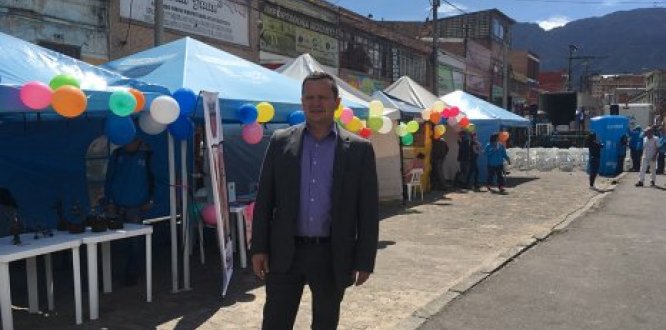 El Alcalde local en la Semana del Habitante de Calle
