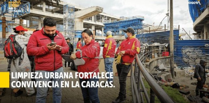 Operativo de inspección, vigilancia y control recuperó espacio público en calle 25 con Caracas para mejorar seguridad y entorno de estudiantes y comunidad.