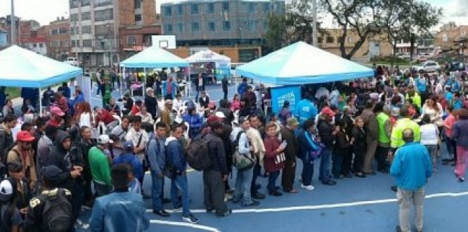 Sancocho Comunitario para habitantes del Barrio Santafe foto3