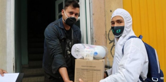 Hoy se entregaron 228 apoyos alimentarios en el barrio Eduardo Santos